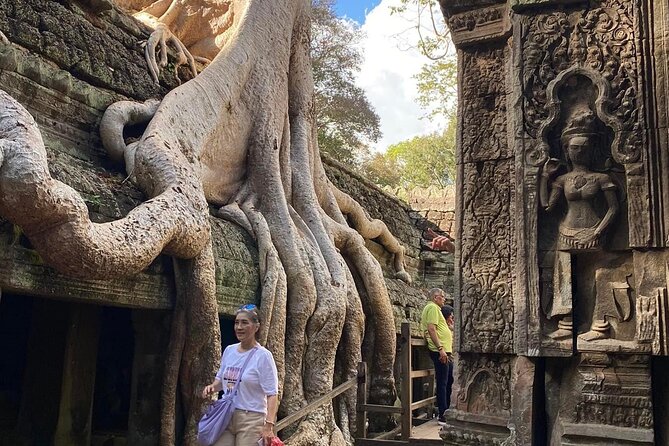 2 Day Small Group Guided Tour Siem Reap Province - Meeting Point