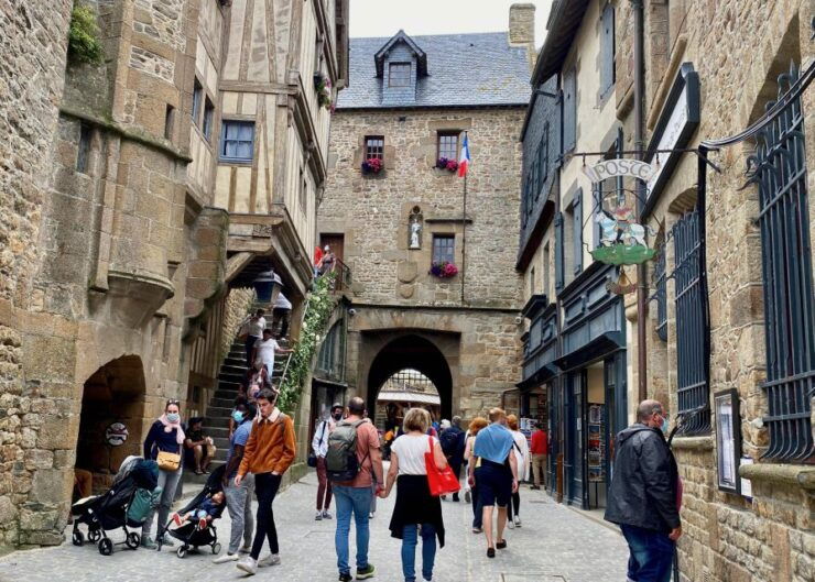 2-day Small-group Normandy D-Day Mont Saint-Michel 3 Castles - Good To Know
