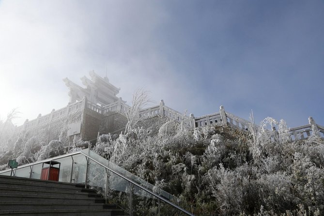 2-Day Spectacular Sapa Trekking and Bus Tour (Overnight at 4 Star Hotel) - The Sum Up