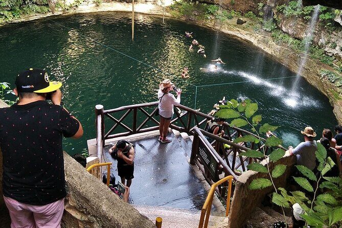 2-day tour: Isla Mujeres catamaran and Chichen Itzá - Day Two: From Isla Mujeres to the Caribbean Chill  