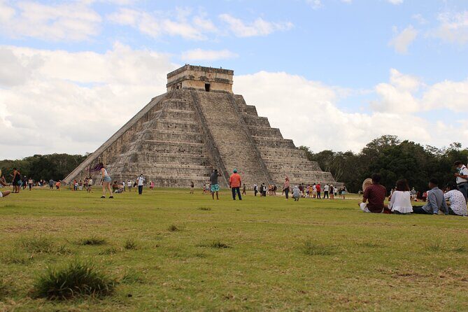 2-day tour: Isla Mujeres catamaran and Chichen Itzá - FAQ  