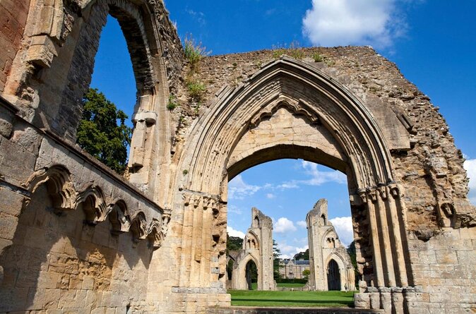 2 DAY TOUR | Jurassic Coast, Glastonbury, Stonehenge & Salisbury - 3. Geological History Insights