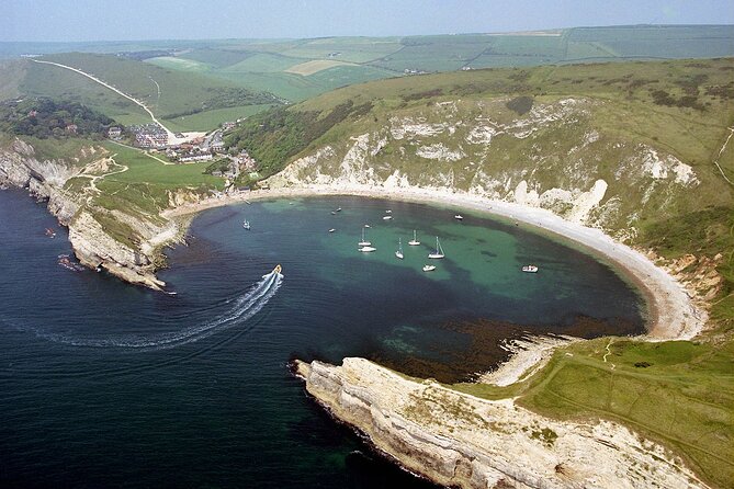 2 DAY TOUR | Jurassic Coast, Glastonbury, Stonehenge & Salisbury - 4. Small Group Experience