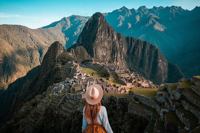 2-Day Tour: Sacred Valley and Machu Picchu Luxury Service - Overview of the 2-Day Tour