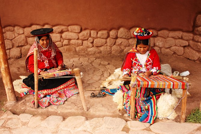 2 Day Tour: Sacred Valley (Awanacancha, Pisaq, Ollantaytambo) and Machu Picchu - Taray Observation Point