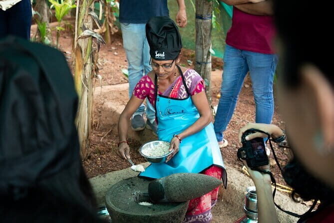 2-Day Tour to The Taj Mahal and Agra from Goa with Both Side Commercial Flights - What Could Be Better