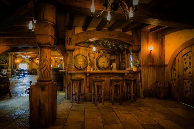 2 Day Waitomo Caves, Hobbiton Movie Set and Rotorua Tour From Auckland - Pricing and Guarantee