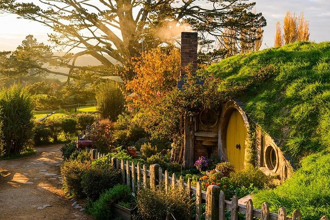 2 Day Waitomo Caves, Hobbiton Movie Set and Rotorua Tour From Auckland - Traveler Photos and Tips