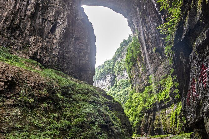 2 Day Wulong Private Tour Impression Show and Cave Hotpot - Authentic Experiences and Insider Tips