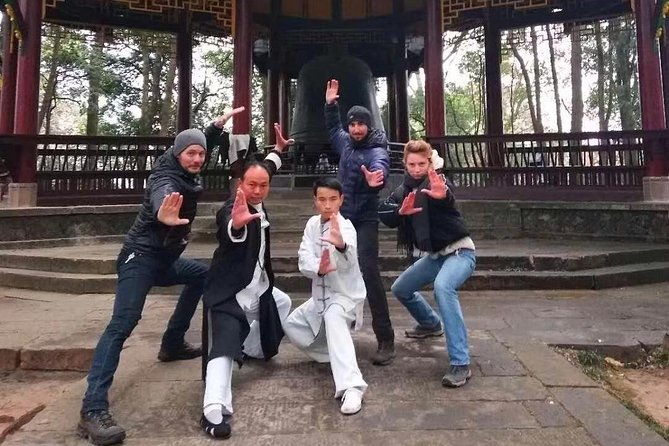 2-Day Zen Experience of Leshan & Mt Emei: Giant Buddha, Kungfu and Temple Stay - Cultural Experiences