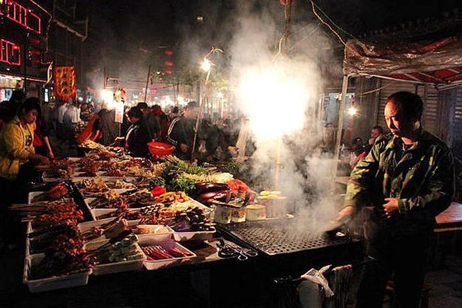 2-Day Zhangjiajie Happy Foodie&Sightseeing Tour - Foodie Delights