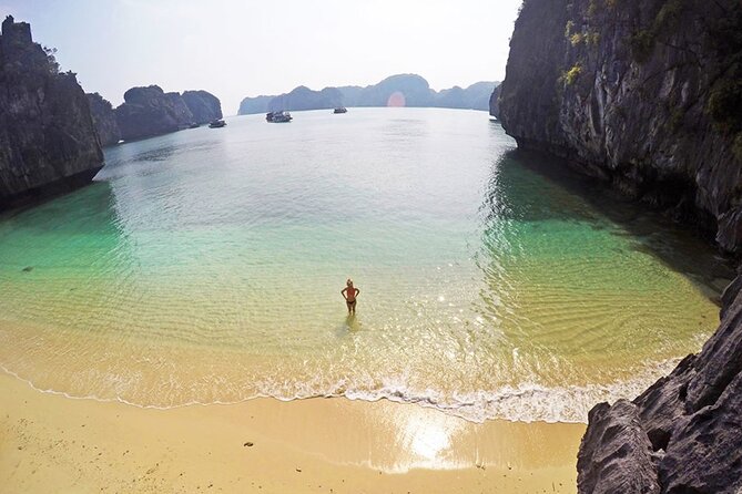 2 Days 1 Night Luxury Cruise Tour in Halong Bay - Pickup and Meeting Details