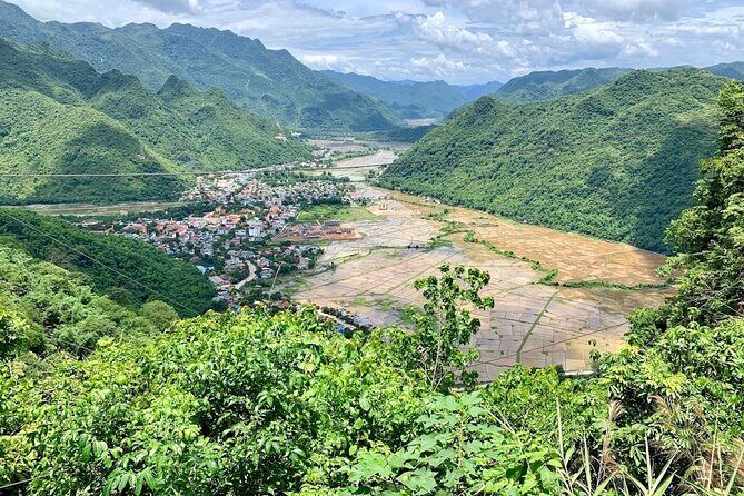 2 Days 1 Night Mai Chau Classic Tour from Hanoi - Why This Tour Offers Good Value