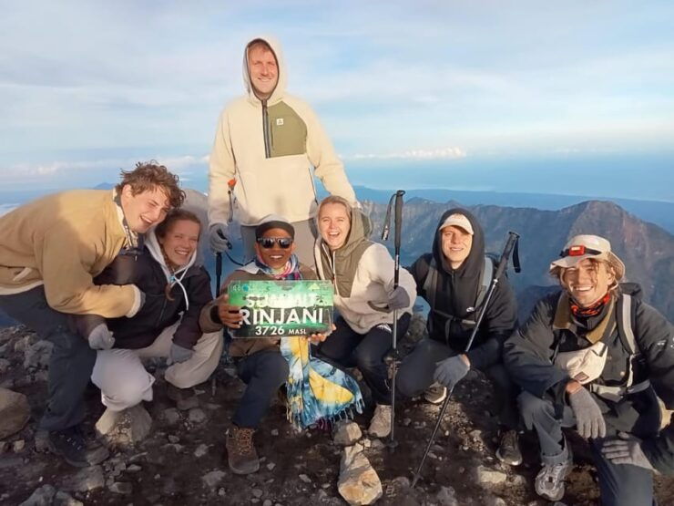 2 Days 1 Night Mount Rinjani Summit Join With a Group Tour - Key Points