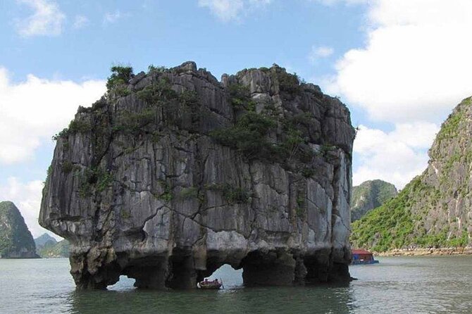 2 Days 1 Night Overnight on Cruise in Halong Bay - The Sum Up