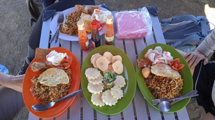 2 Days 1 Night Trekking to Summit Rinjani 3726 MASL - Booking Information