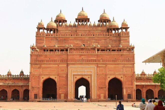 2 Days Agra Sightseeing Tour With Fatehpur Sikari - Optional Activities and Transportation Details