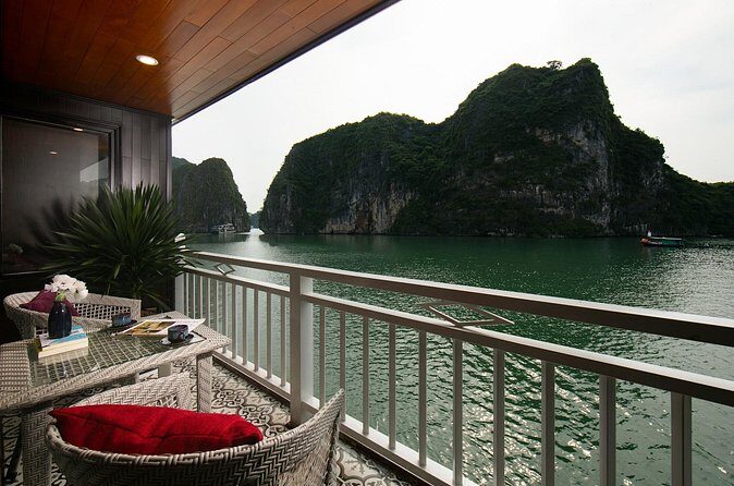 2 Days and 1 Night Ha Long Bay Luxury Escape on Apple Cruise - The Sum Up