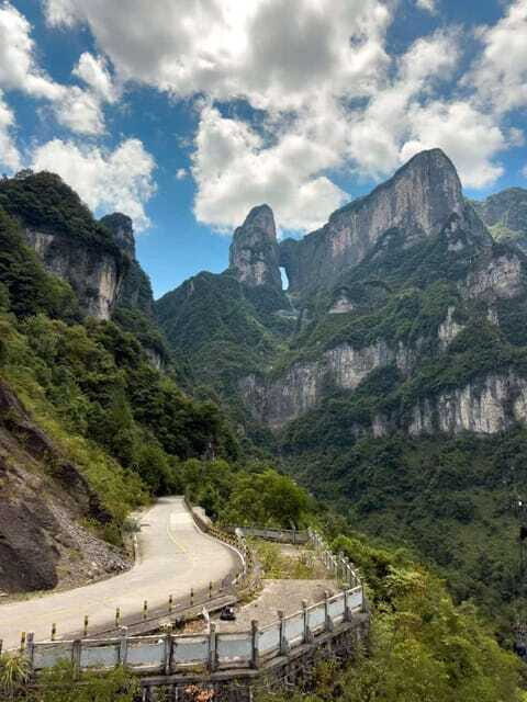 2 Days Classic Tour to ZJJ National Forest Park & Tianmen Mt - Who Is This Tour Best For?