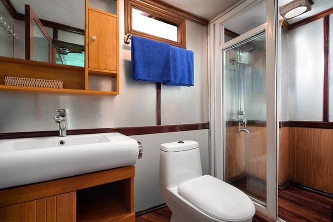 2 Days Cruising in Halong Bay - Accommodation and Facilities