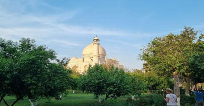 2 Days Delhi and Agra Tour by Car With an Approved Guide - Booking Information