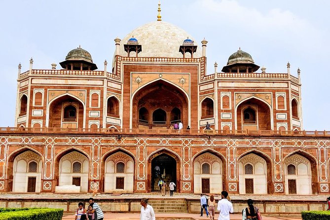 2 Days : Delhi Tour Combo With Taj Mahal Tour at Sunrise - Free Cancellation Policy