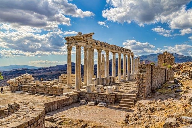 2-Days Gallipoli Troy Pergamon Acropolis Tour From Istanbul to Kusadasi - Tour Highlights