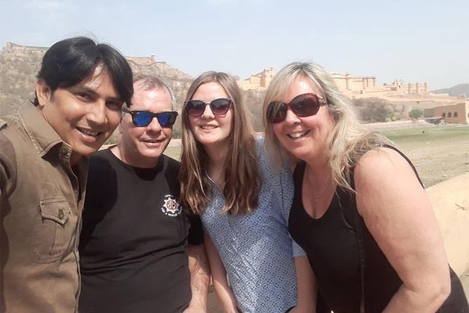 2 Days Jaipur Tour From Delhi by Private Vehicle - Itinerary Overview