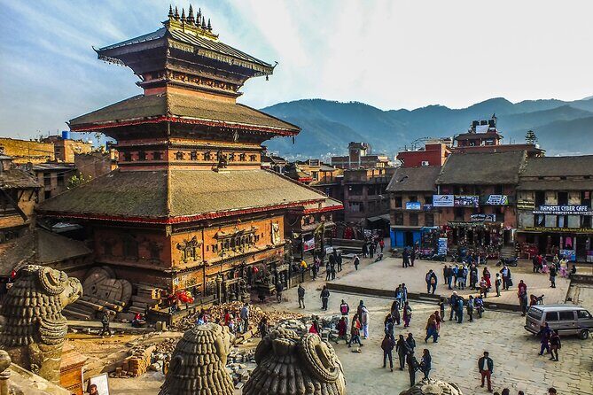 2-Days Kathmandu Valley Tour and Visit 7-UNESCO Sites, Homestay - Exploring the Core of Kathmandu: Day 1