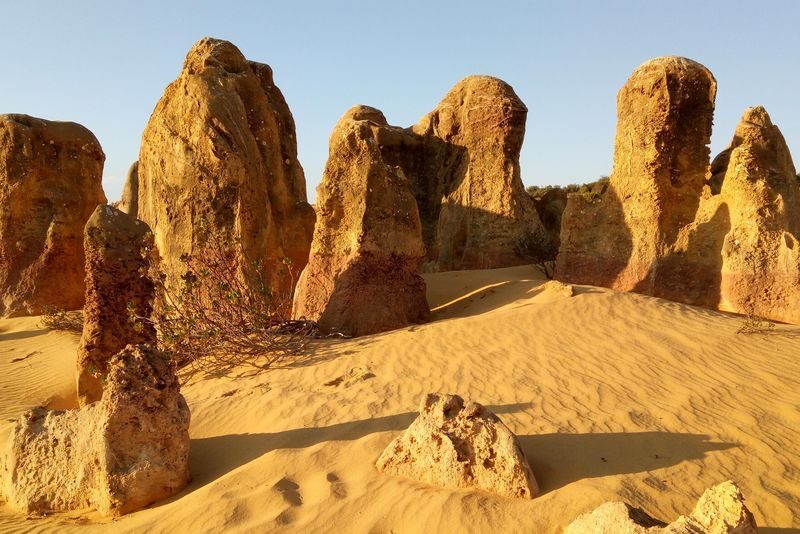 2 Days Pink Lake and Kalbarri Guided Tour with Optional Activities - The Pinnacles before the drive back