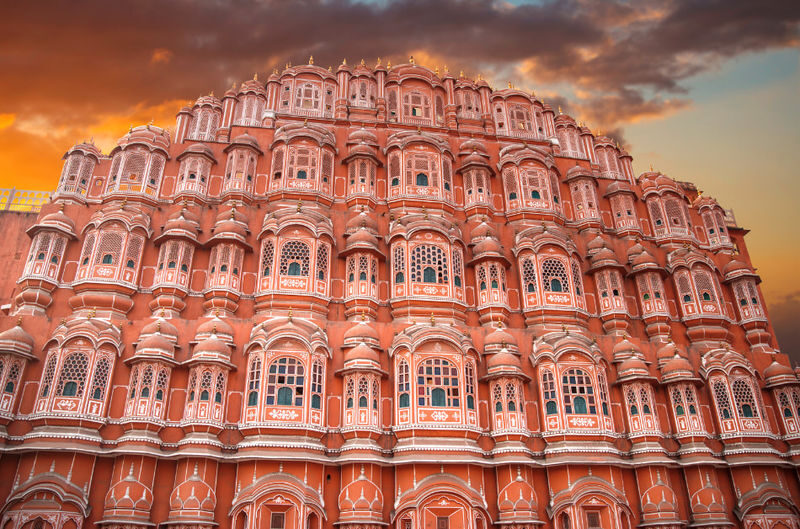 2 Days Private Golden Triangle Tour to Agra and Jaipur From Delhi - Day 2: Forts, palace windows and Jaipur’s lake
