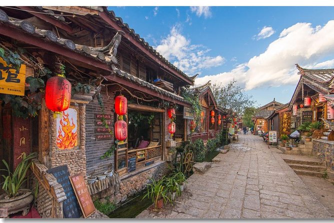2-Days Private Lijiang Tour With the Old Towns, Villages, Snow Mountain and Show - Tour Highlights