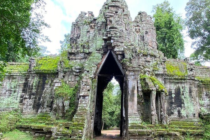 2 Days Private Tour Discovering Angkor Wat and Floating Village - The Sum Up