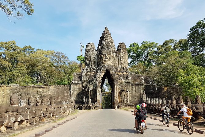 2-Days Private Tour in Angkor Sunrise, Banteay Srei and Beng Mealea Temple - Itinerary and Policies