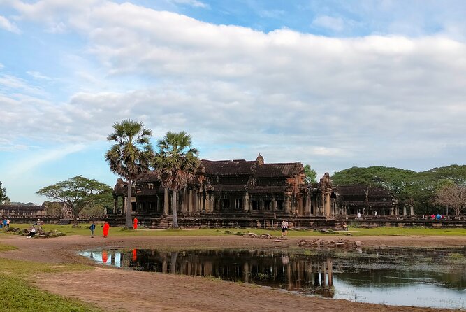 2 Days Private Tours From Sunrise Angkor Wat And Sunset Tonle Sap Lake - Price and Reviews
