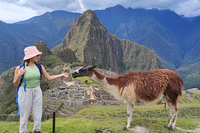 2 Days Sacred Valley and Machu Picchu Tour - Itinerary Highlights
