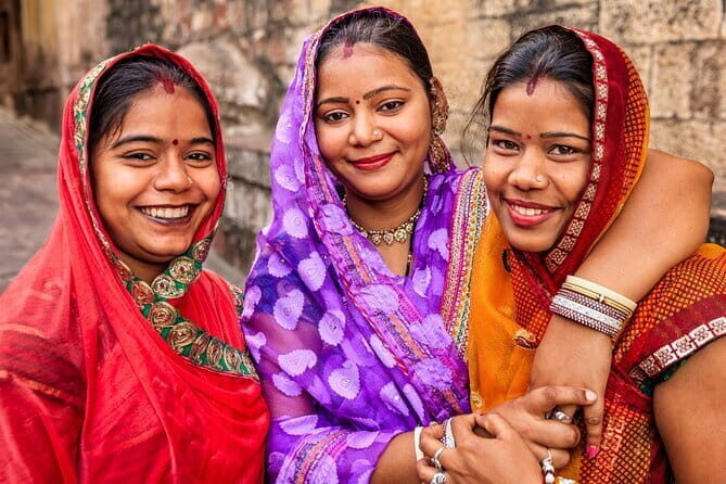 2 Days Taj Mahal Tour and Agra Tour by Car from Delhi - Authenticity and Practicality