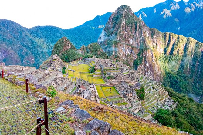 2-Days Tour in 4 Wonders of the Sacred Valley and Machu Picchu - Common Questions