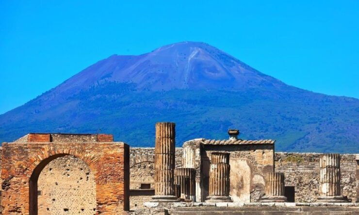 2 Days Tour: Pompei & Naples Center With Underground - Good To Know