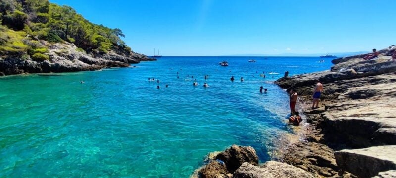 2 Days Vieste: Transfer to the Tremiti Islands & Cave Tour - Day 1: Transfer to Tremiti Islands