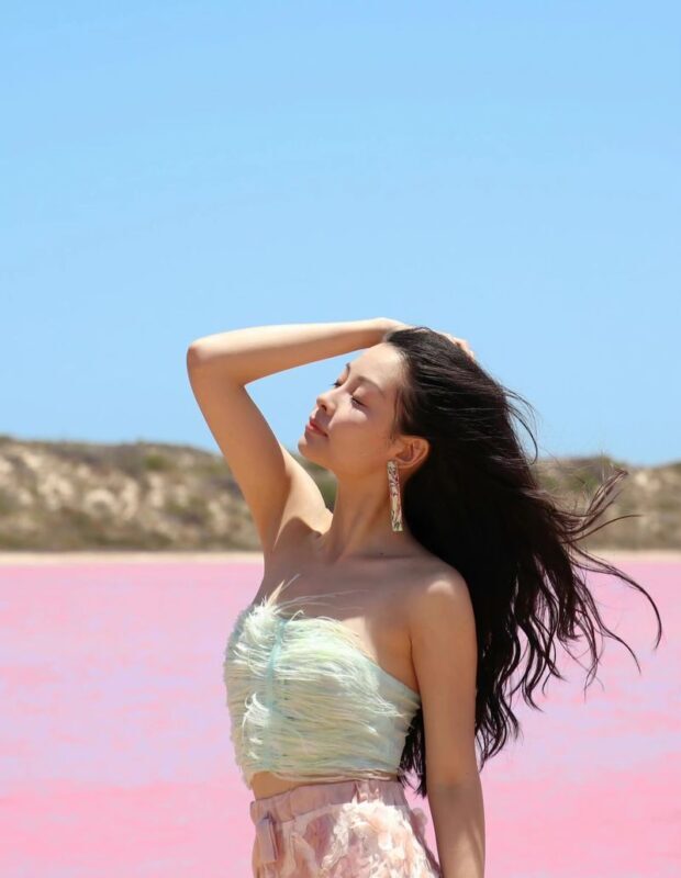 2 Days Western Australia Pink Lake Tour - Guides, language and the group experience