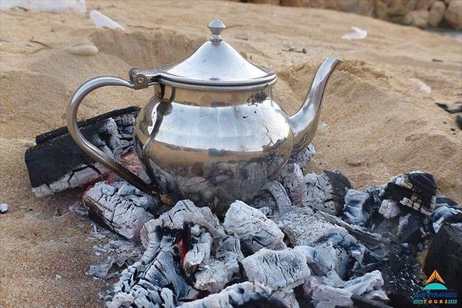 2 Days White Desert and Bahariya Oasis Tour - Transportation and Accommodation