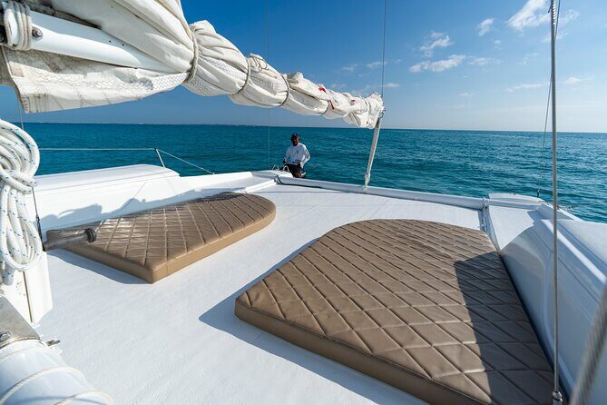 2 EN 1 Isla Mujeres Catamaran with Open Bar from Cancun - Who This Tour Is Perfect For