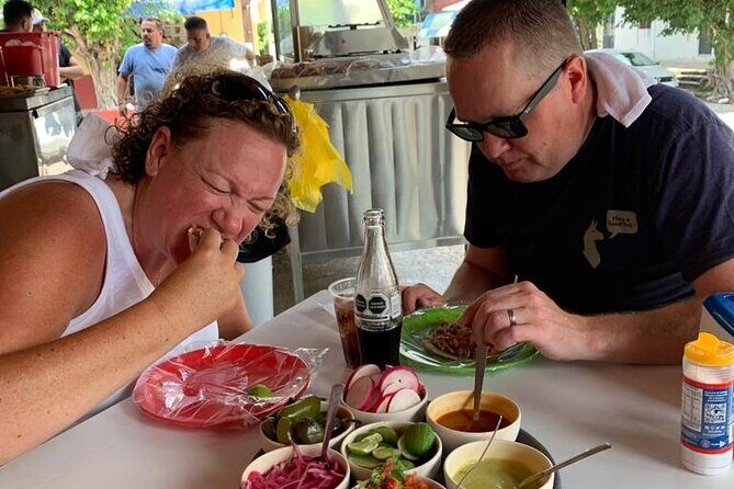 2 Hour and 30 Minutes Walking Tour in 5 De Diciembre - A Deep Dive into the 5 De Diciembre Experience