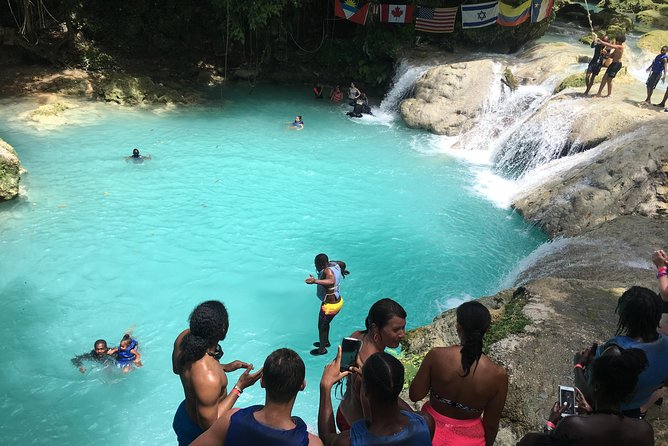 2-Hour Blue Hole Transport From Ocho Rios - Transportation Details