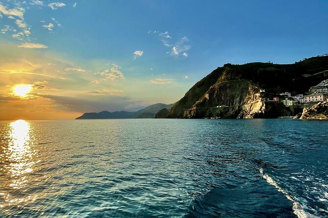 2-Hour Boat Tour at Sunset in the Cinque Terre With Pesto Tasting and Focaccia - Common Questions