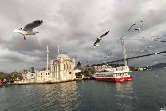 2-Hour Bosphorus Cruise in Istanbul With Guide - Highlights of the Landmarks