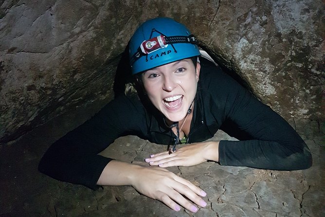 2-Hour Capricorn Caves Adventure Caving Excursion  - Queensland - 2-Hour Excursion Through Caves and Tunnels