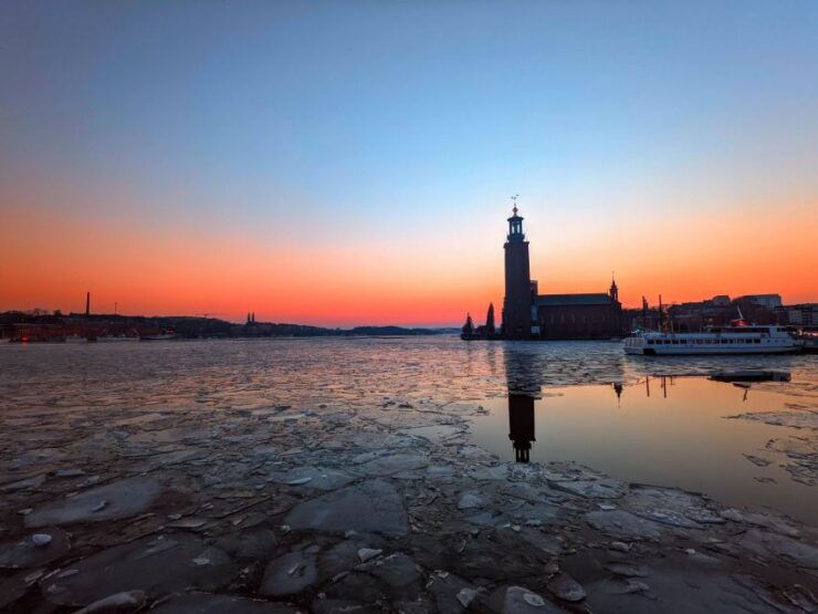 2-Hour Free Walking Tour in Stockholm - Tour Booking Details