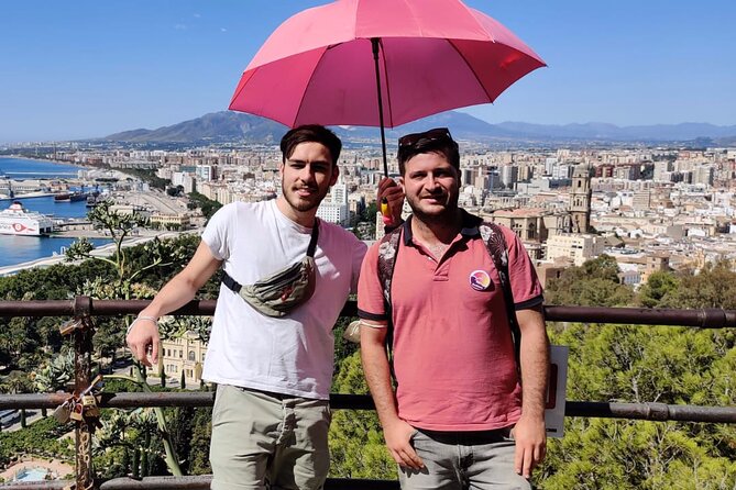 2-Hour Guided Walking Tour in Barcelona - Exploring Barcelonas Architecture and Landmarks